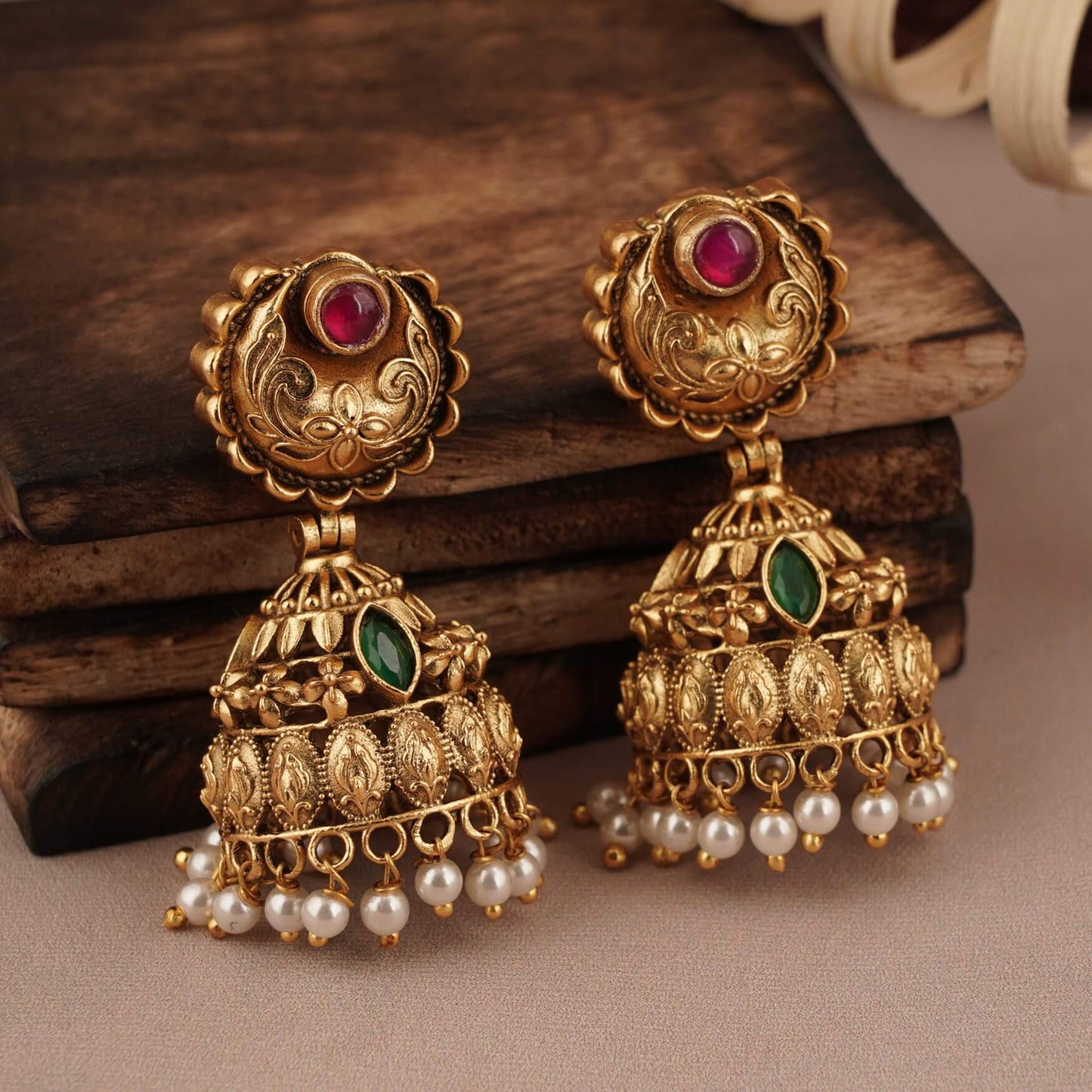 ANTIQUE GOLD MULTICOLOR JHUMKA EARRING