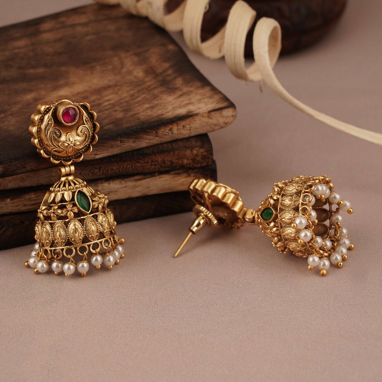 ANTIQUE GOLD MULTICOLOR JHUMKA EARRING