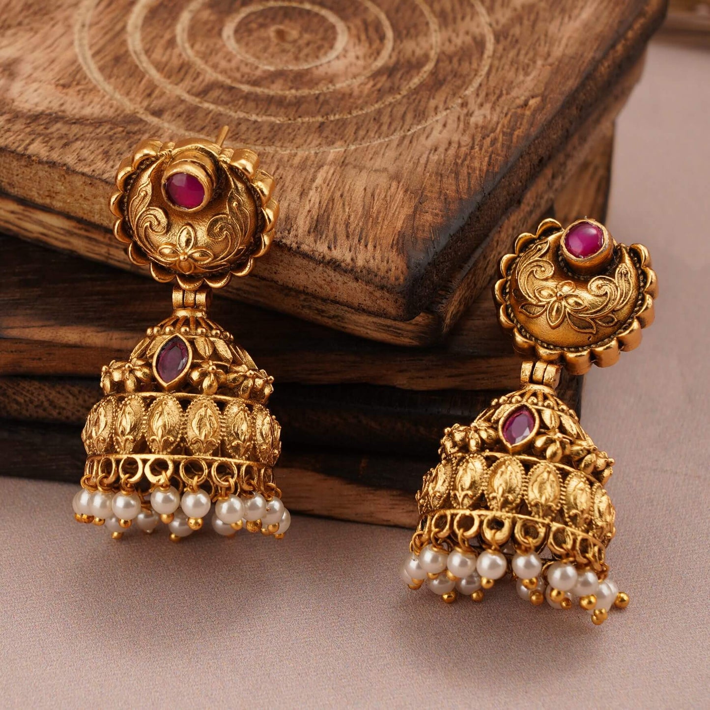 ANTIQUE GOLD RUBY JHUMKA EARRING