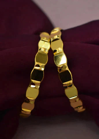 GOLD PLATED SPLENDID BANGLES